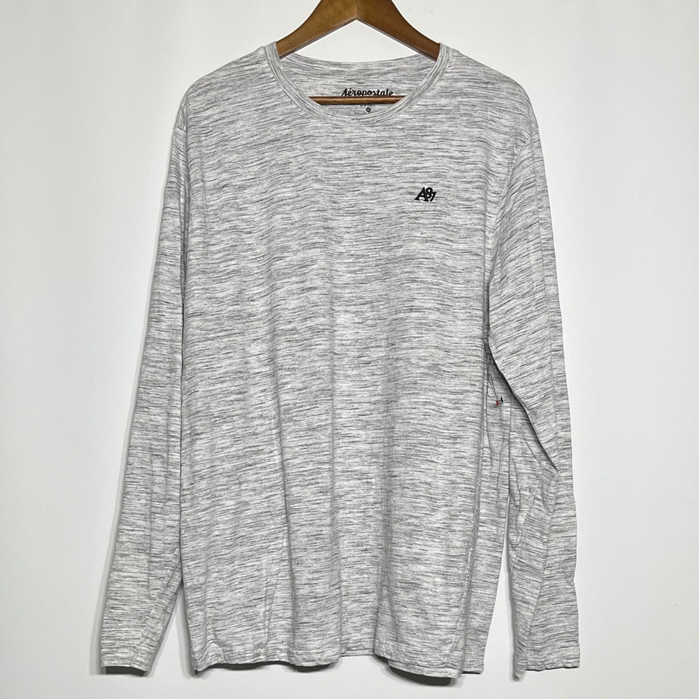 NWOT Aeropostale Light Gray Long Sleeve Tee